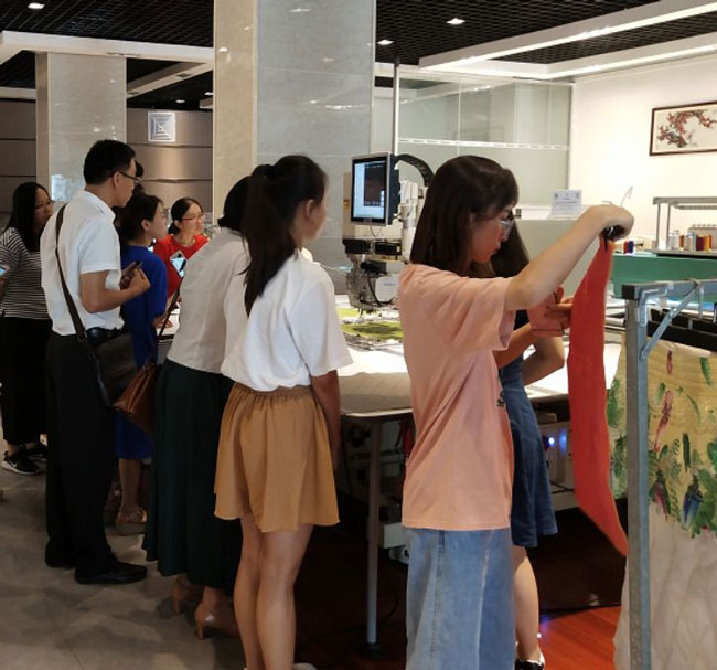 學習服裝CAD制作流程